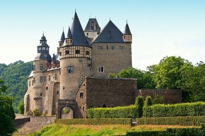 Schloß Bürresheim in der Eifel